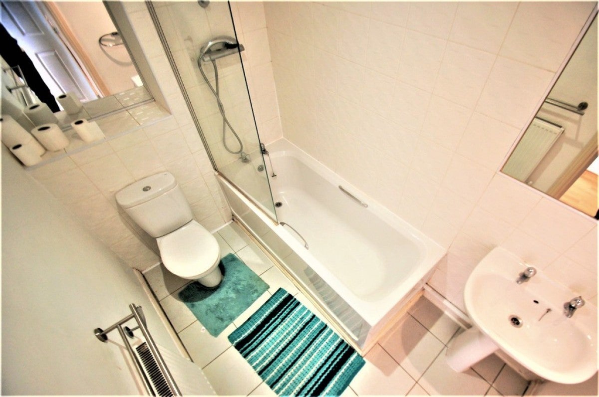 Flat Signet Square in Coventry