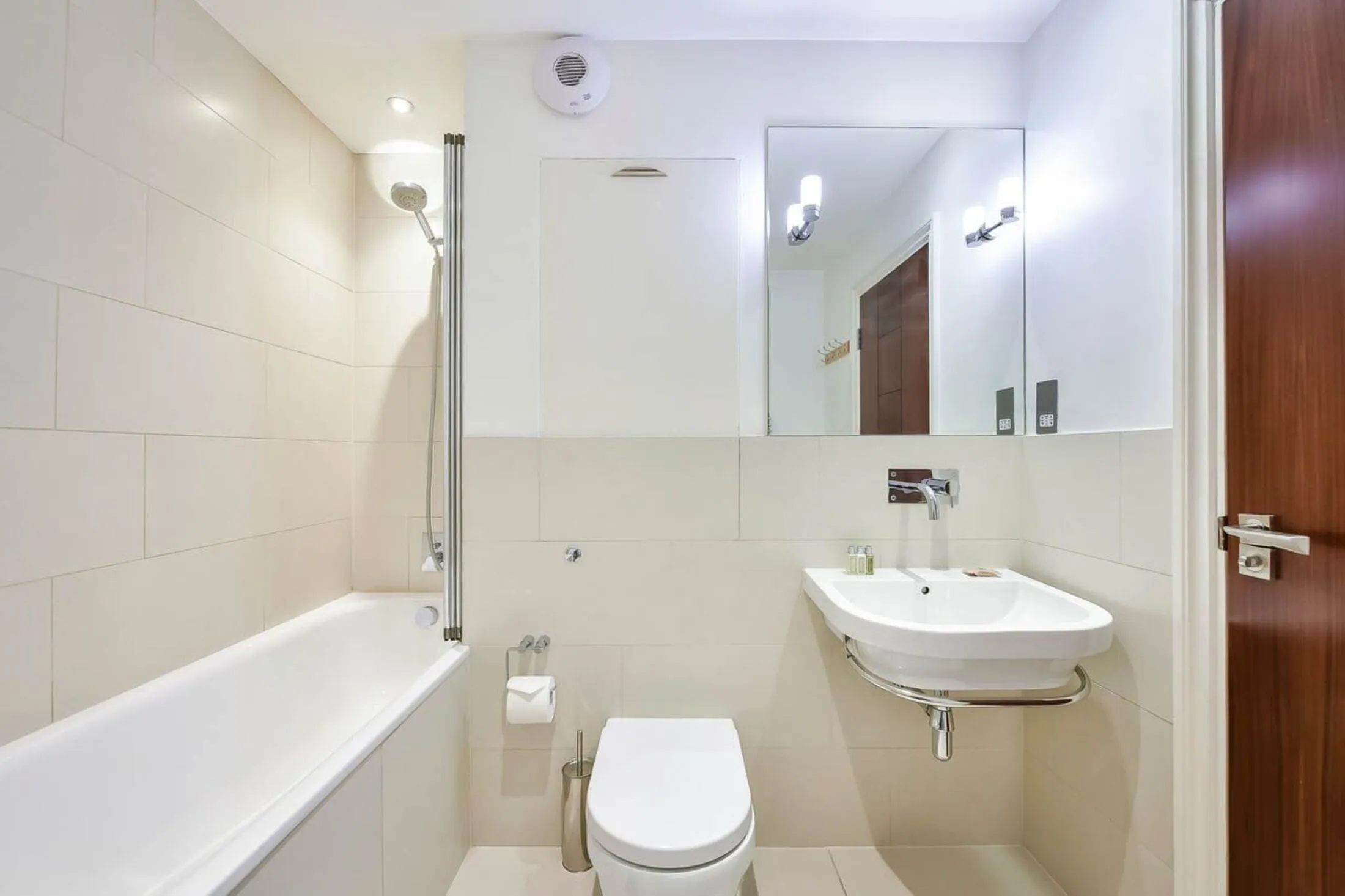 Flat Woburn Place in Greater London