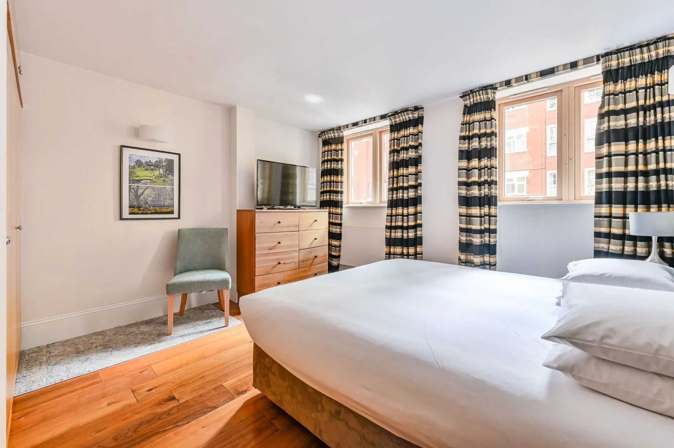 Flat Woburn Place in Greater London