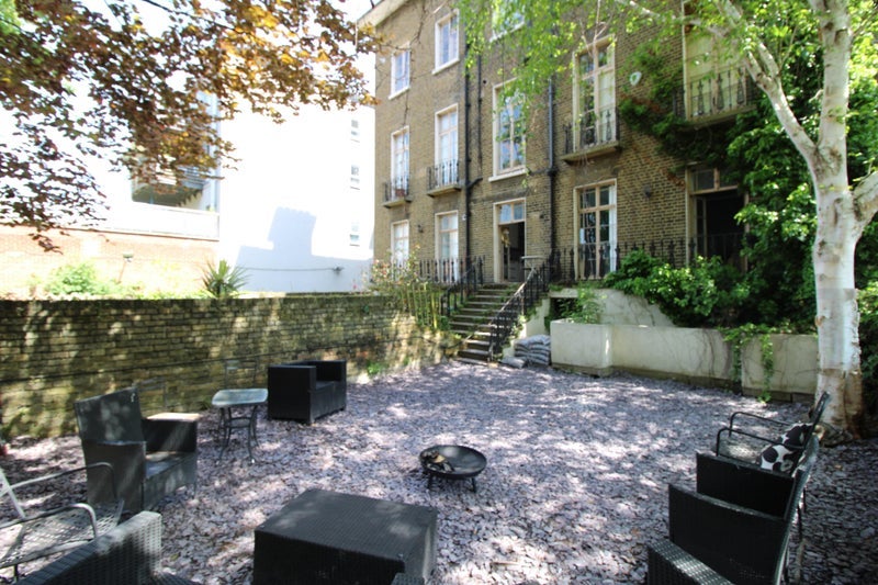 Room Brixton Hill in Greater London