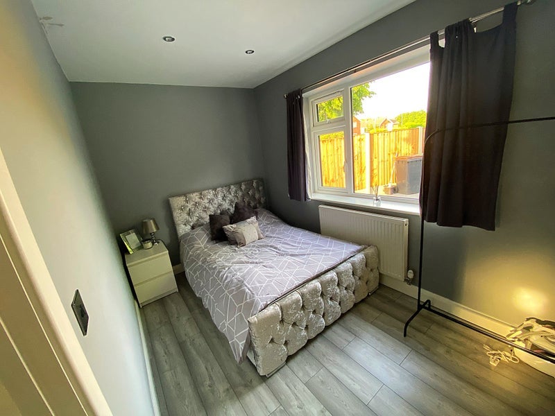 Room Bye Pass Road in Nottingham