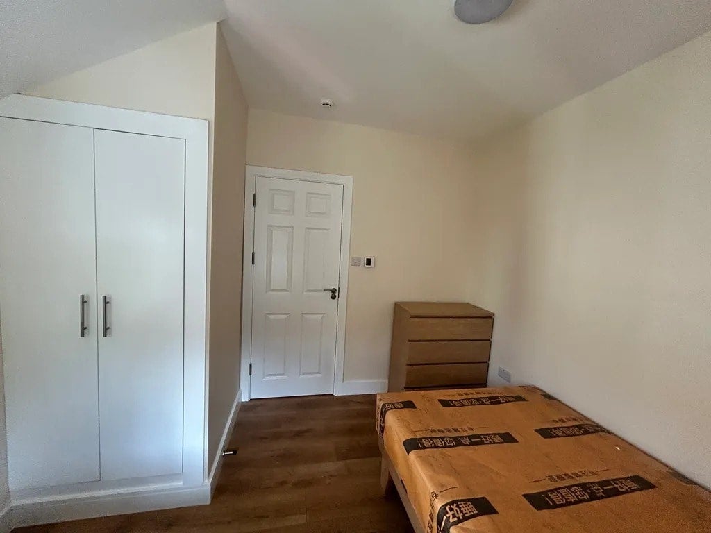 Room Meadowside in Greater London