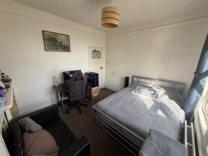 Room Green Lanes in Greater London