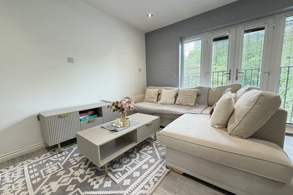 Flat Kirkistown Close in Rugby