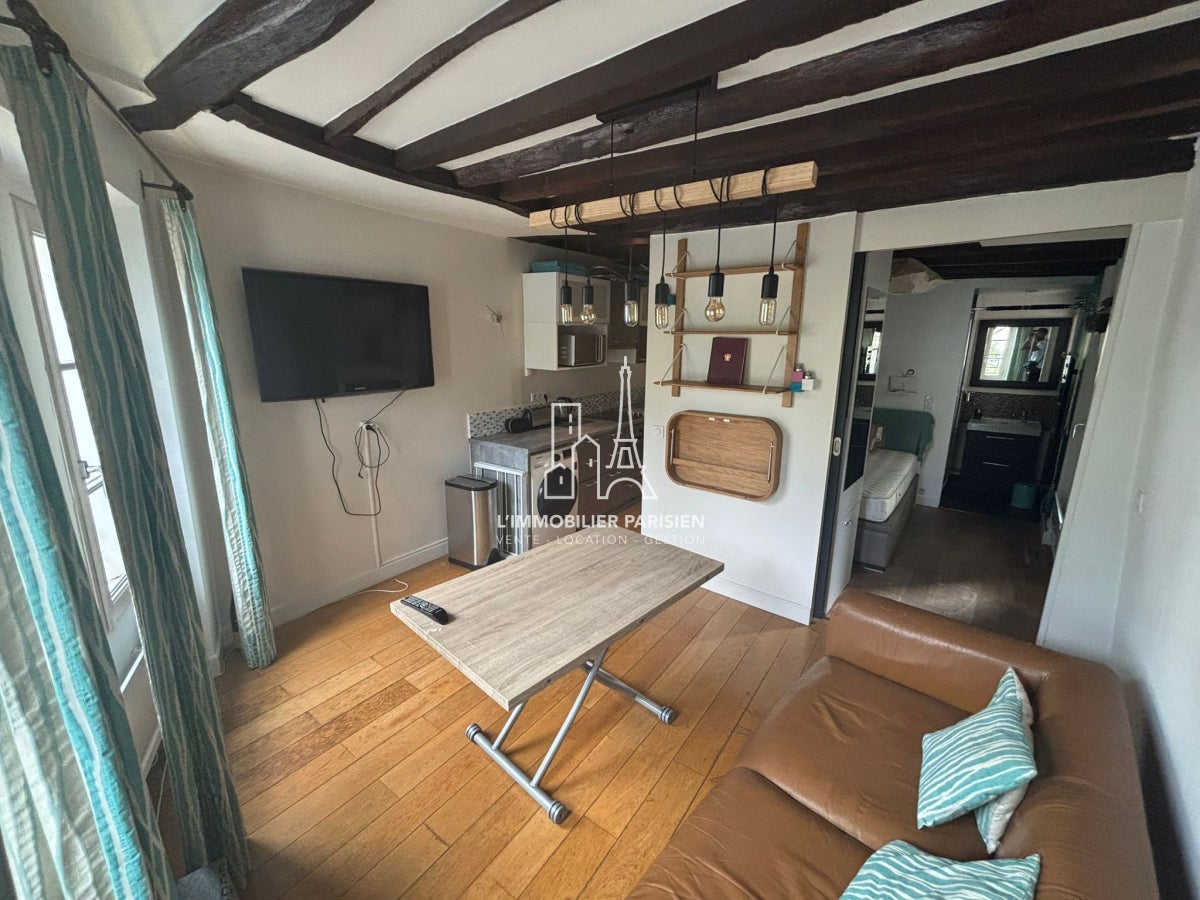 Appartement Rue Norvins à Paris
