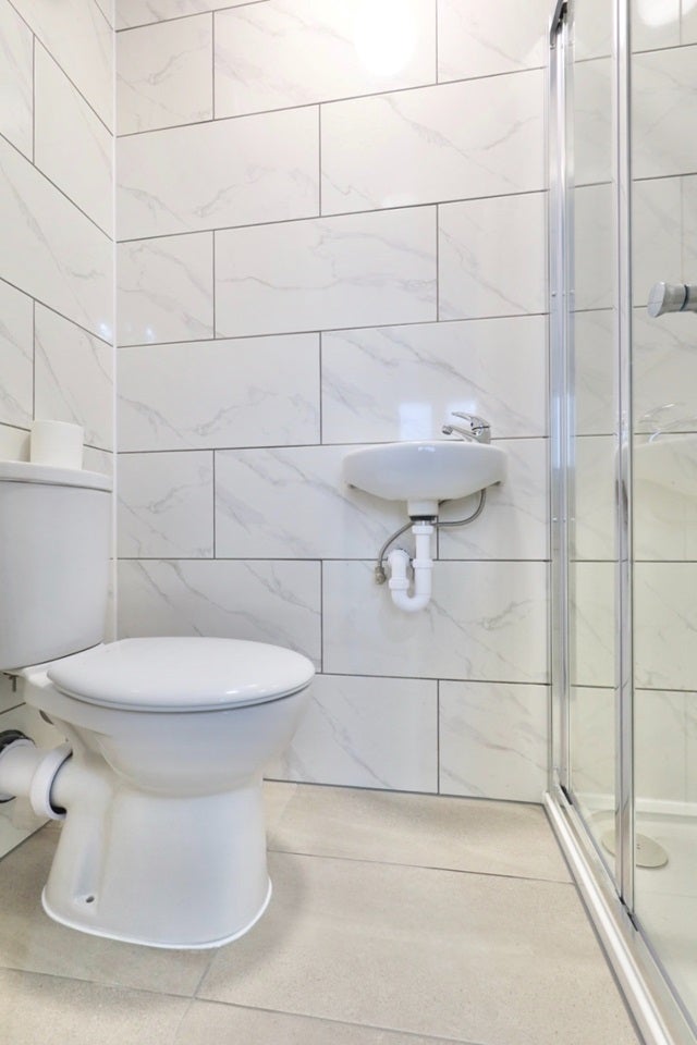 Flat Larwood Close in Greater London