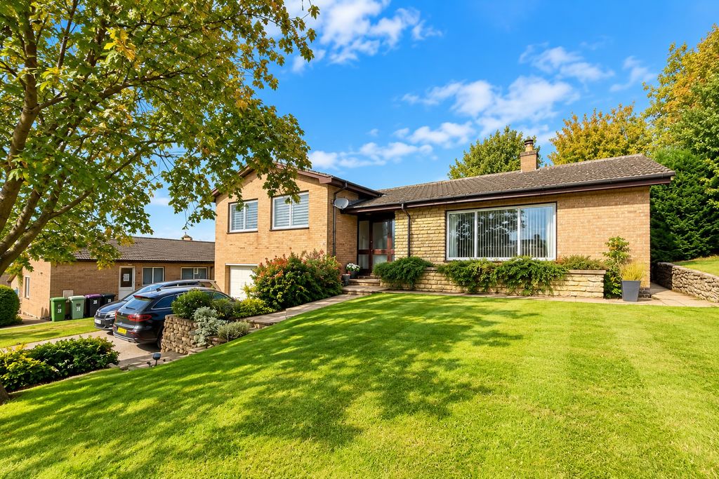House Hillside Drive in South Kesteven