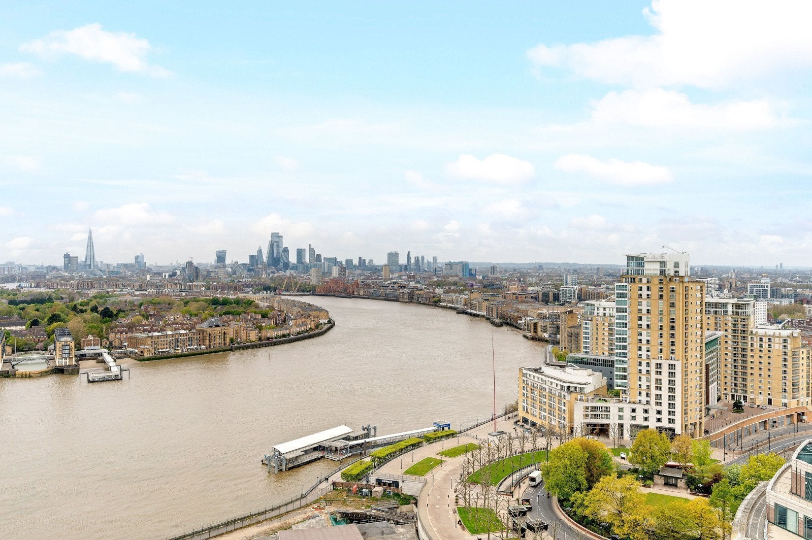 Flat Newfoundland Place in Greater London