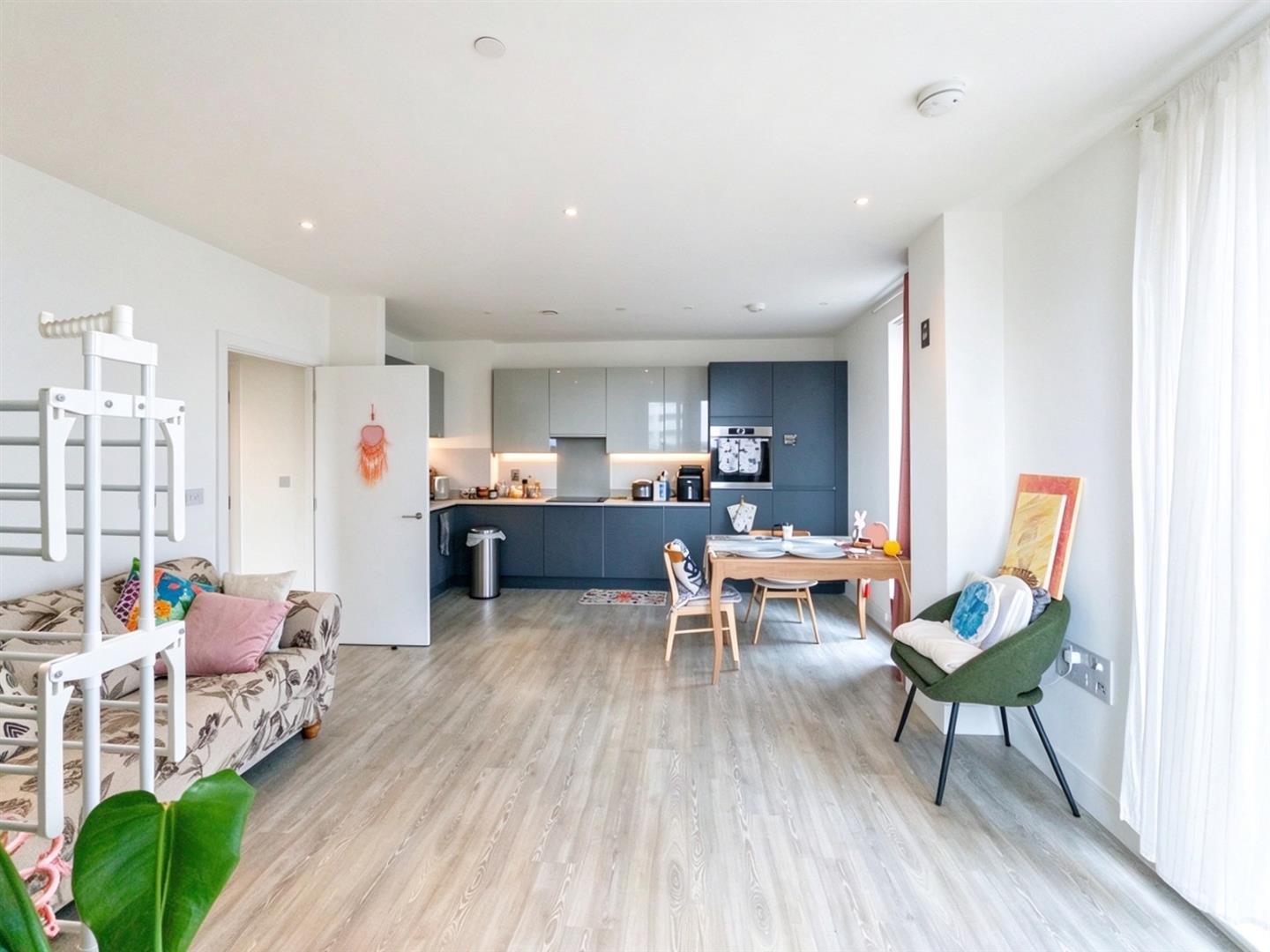 Flat Harrow Manorway in London