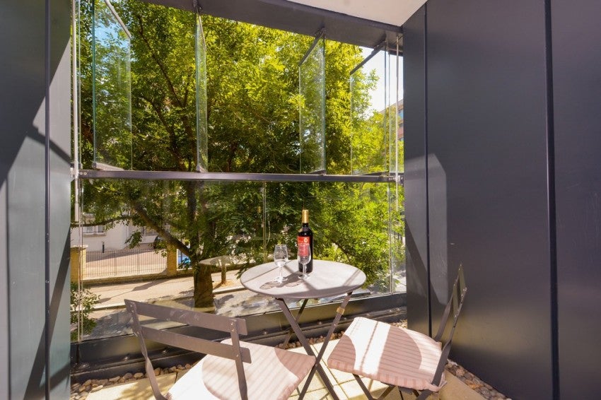 Flat Surrey Quays Road in Greater London