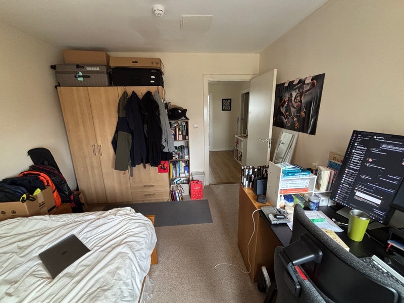Room Lancefield Quay in Glasgow