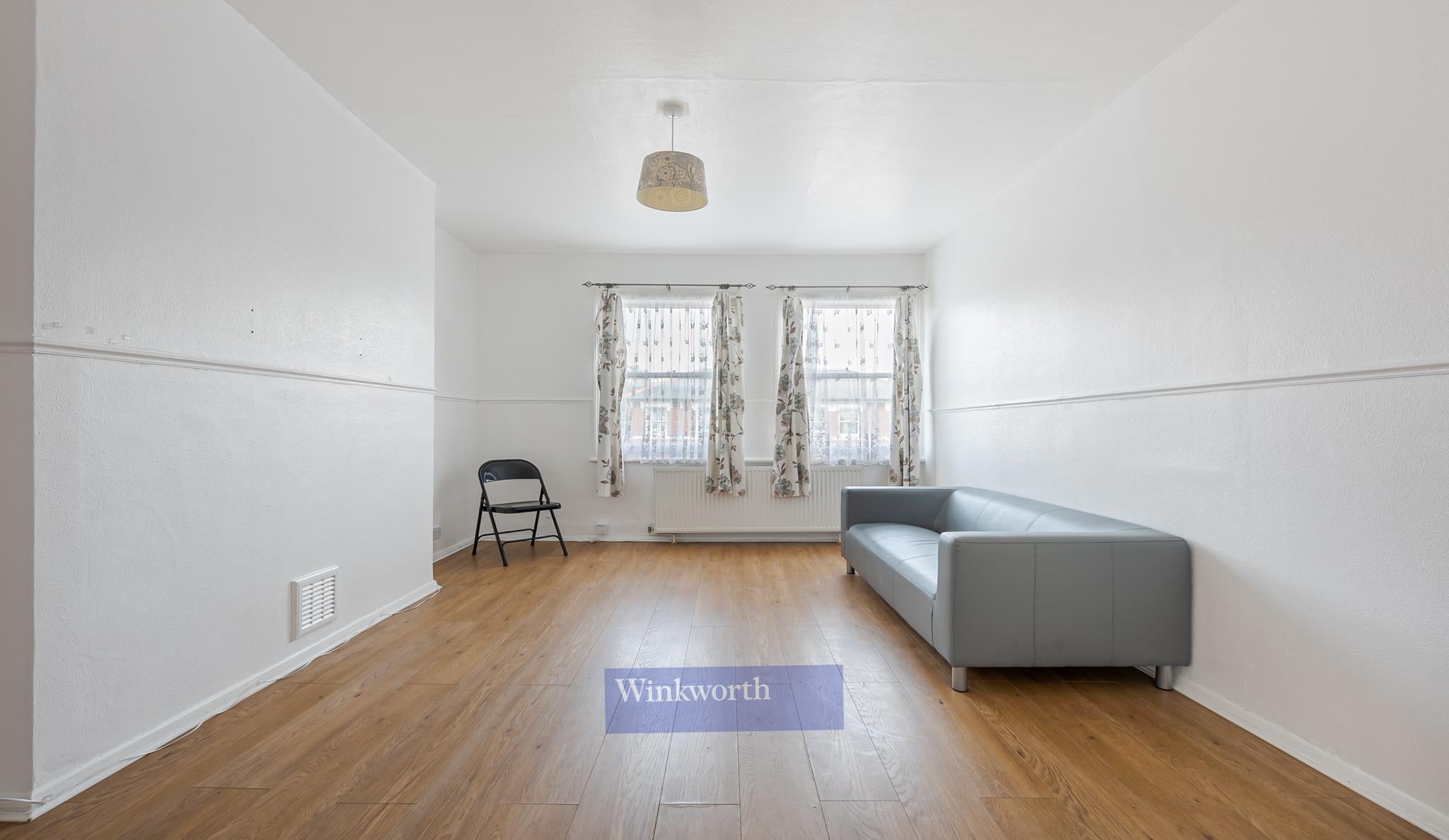 Flat Lilford Road in Greater London