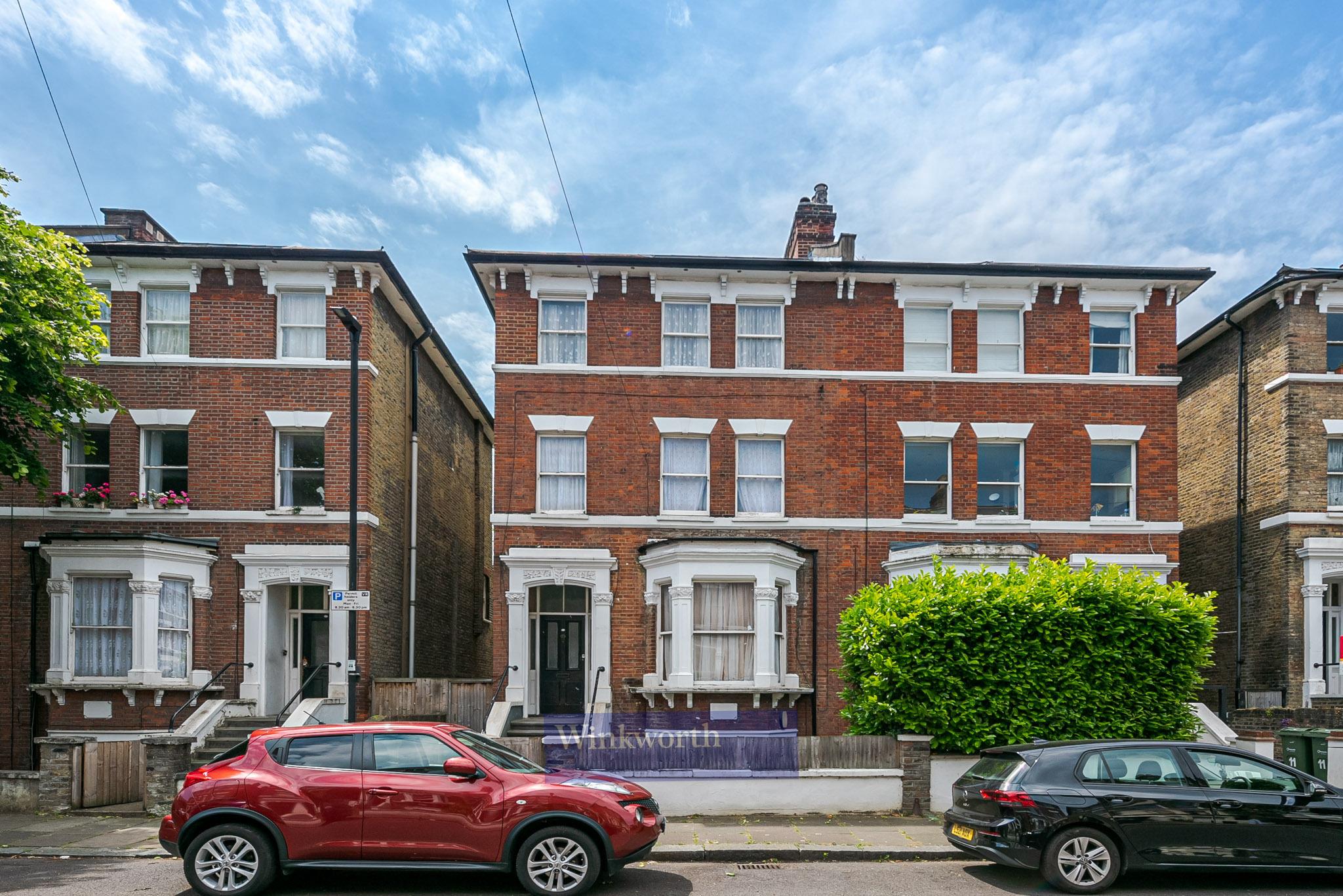 Flat Lilford Road in Greater London