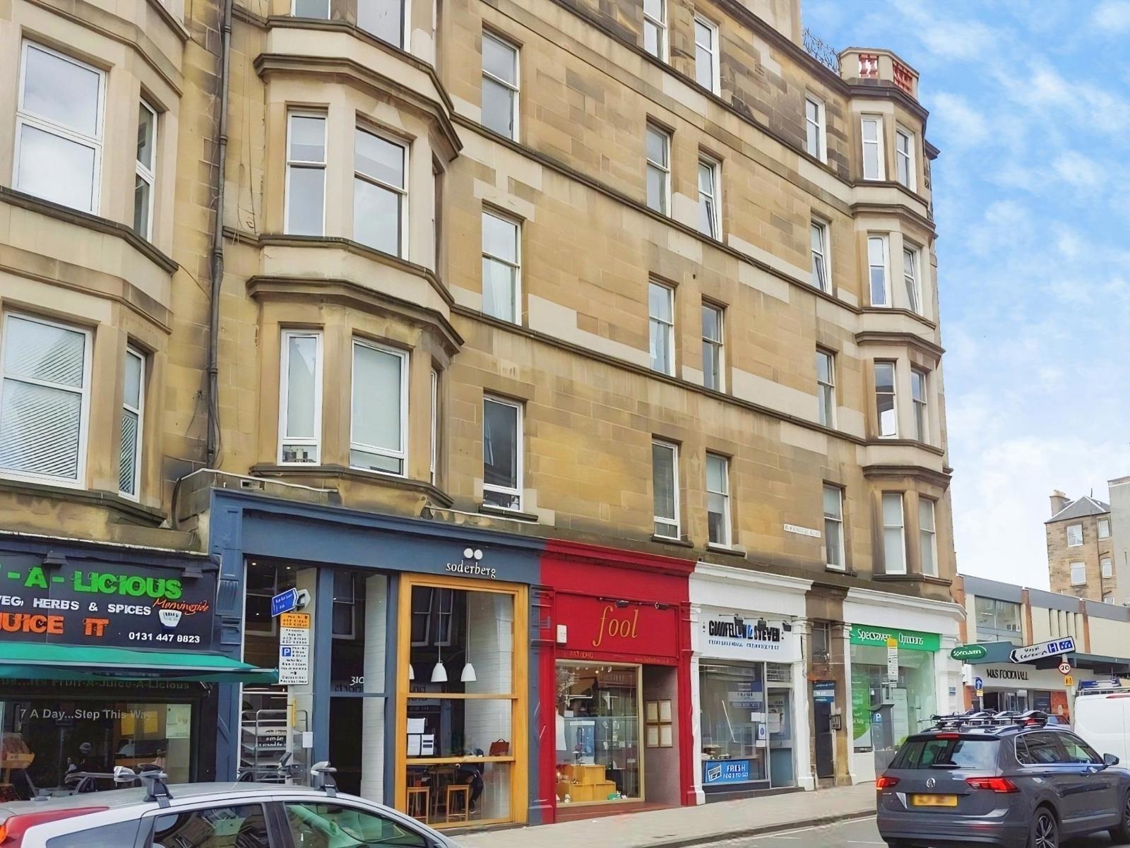Flat Morningside Road in City of Edinburgh
