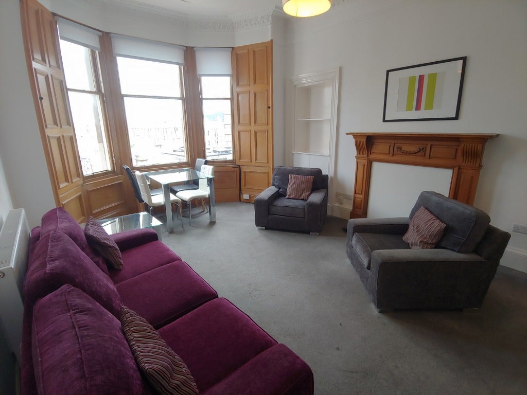 Flat Morningside Road in City of Edinburgh