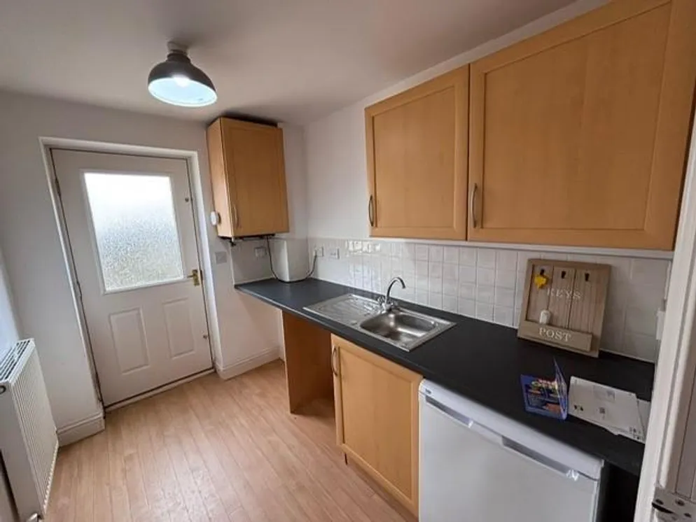 House Davies Close in Harborough