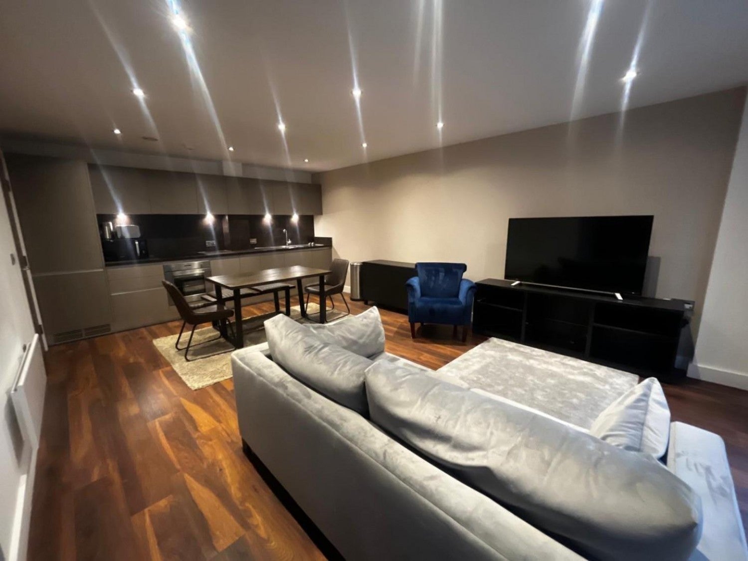 Flat Ordsall Lane in Salford