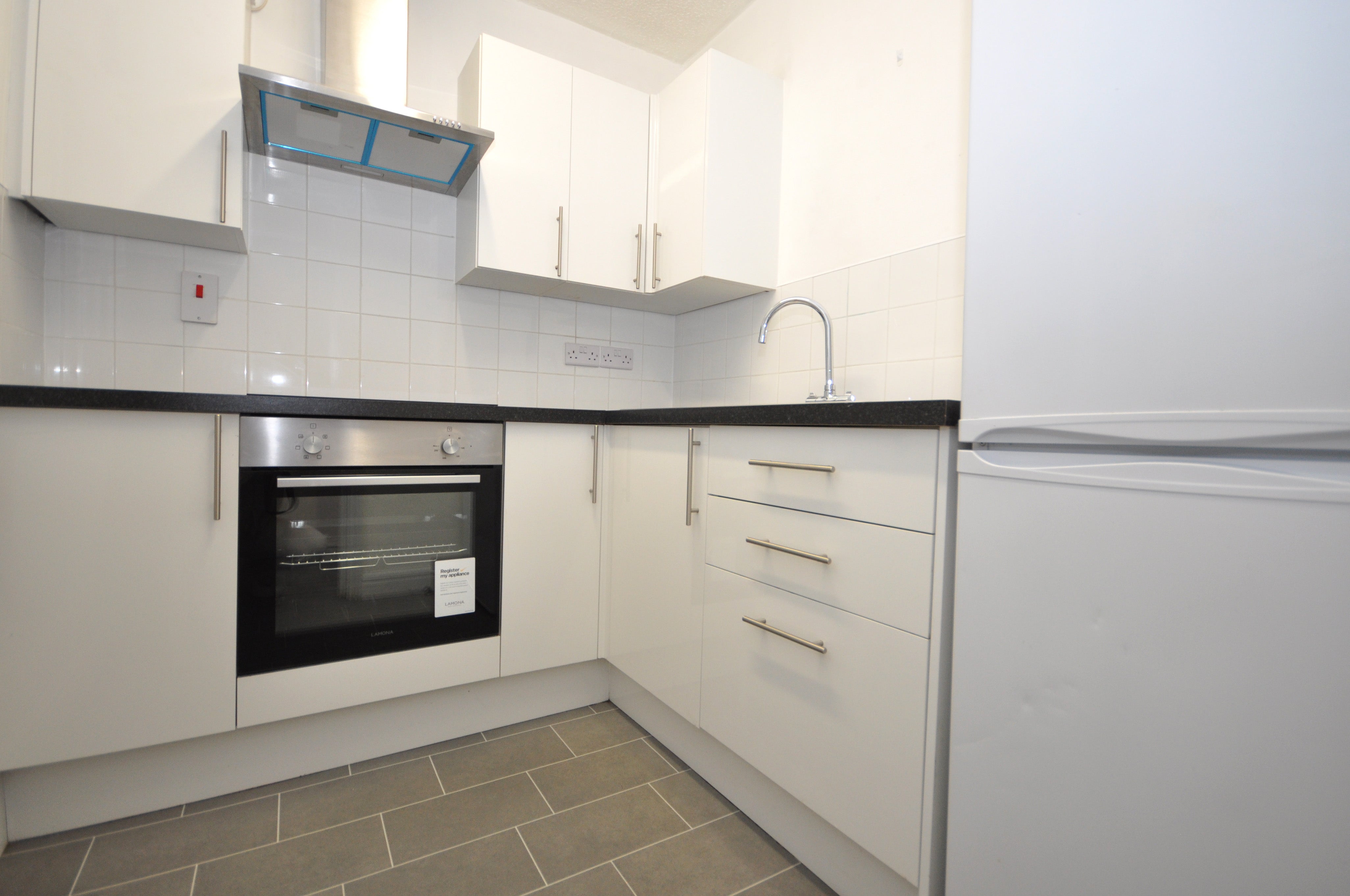 Flat Hewlett Road in Cheltenham