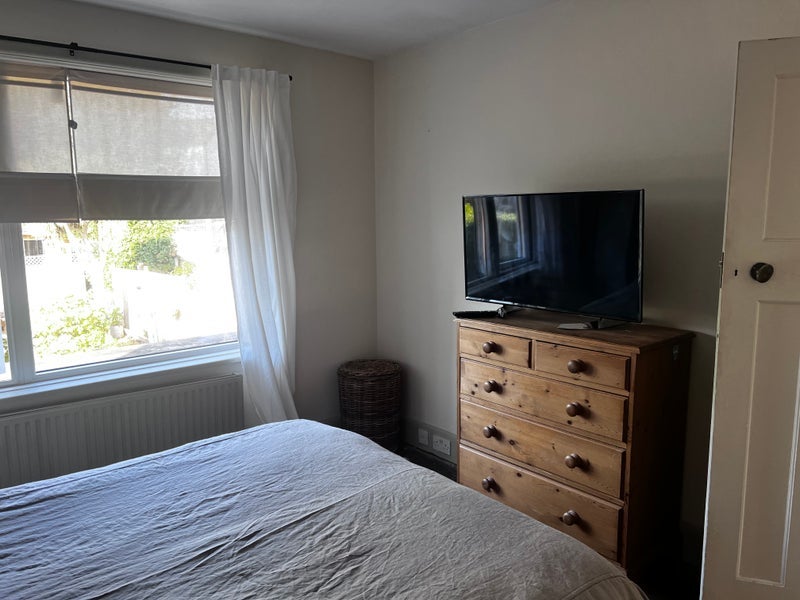 Room Bankside Road in Bournemouth