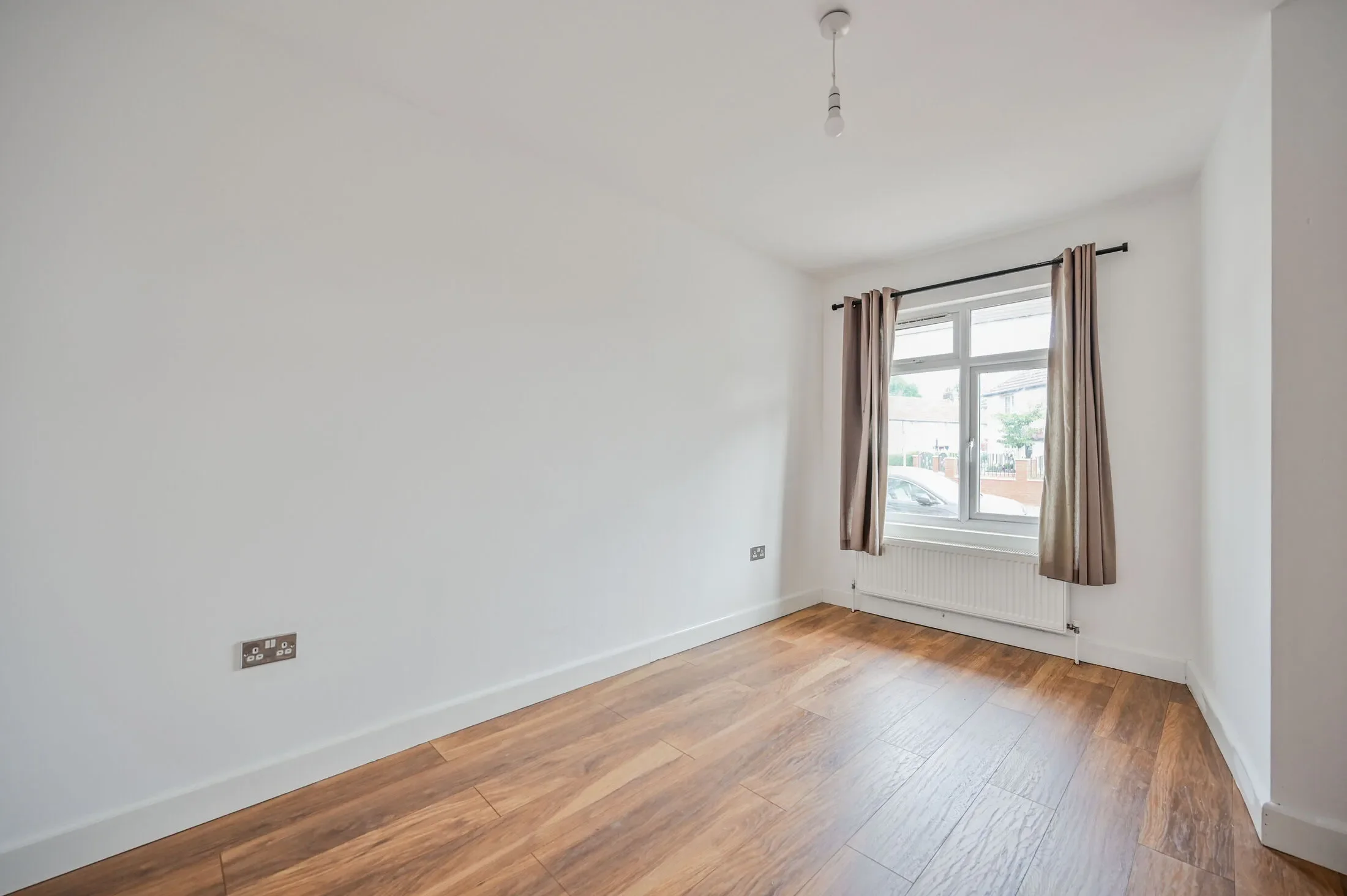 House Courtman Road in Greater London