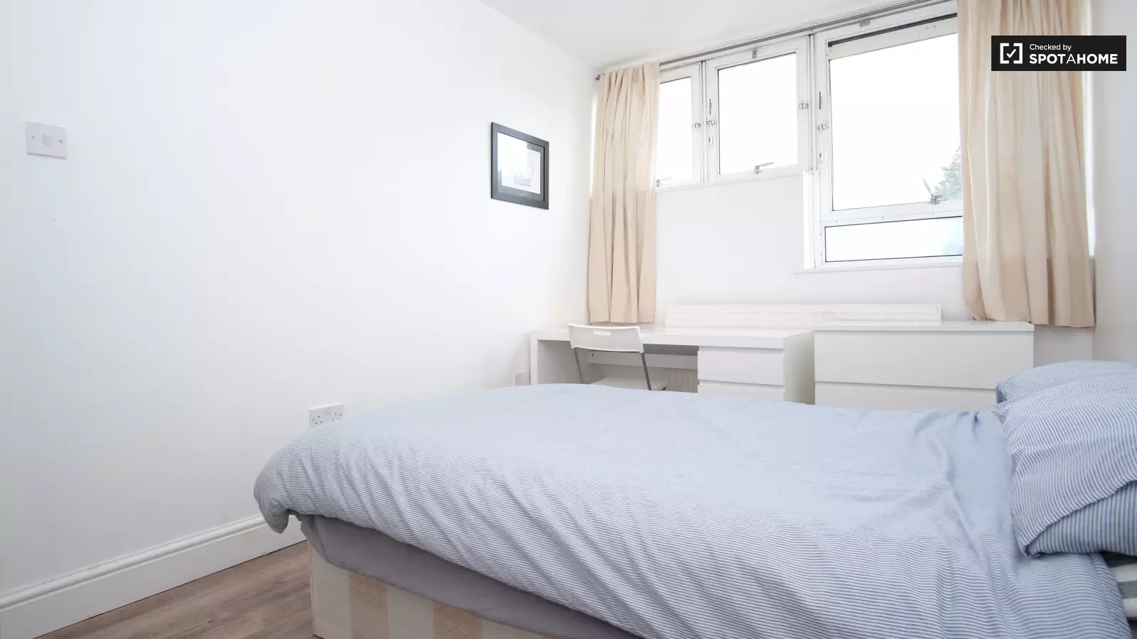 Flat Walter Terrace in Greater London