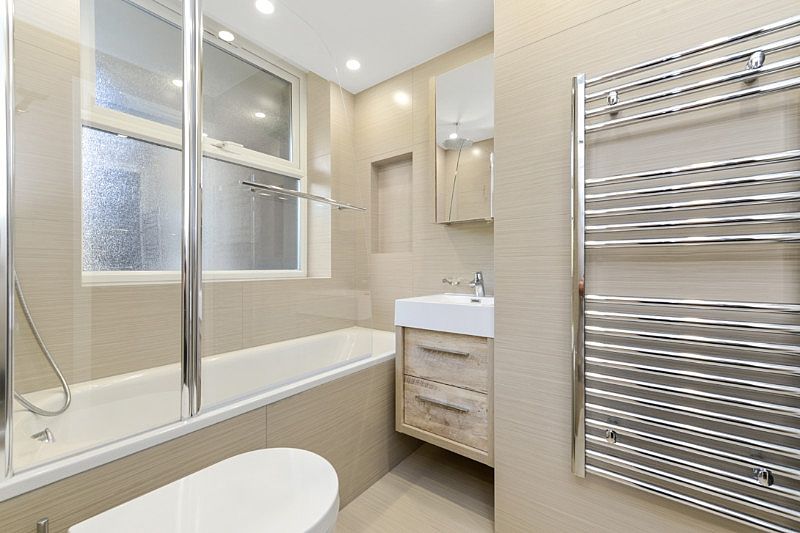 Flat Boydell Court in Greater London