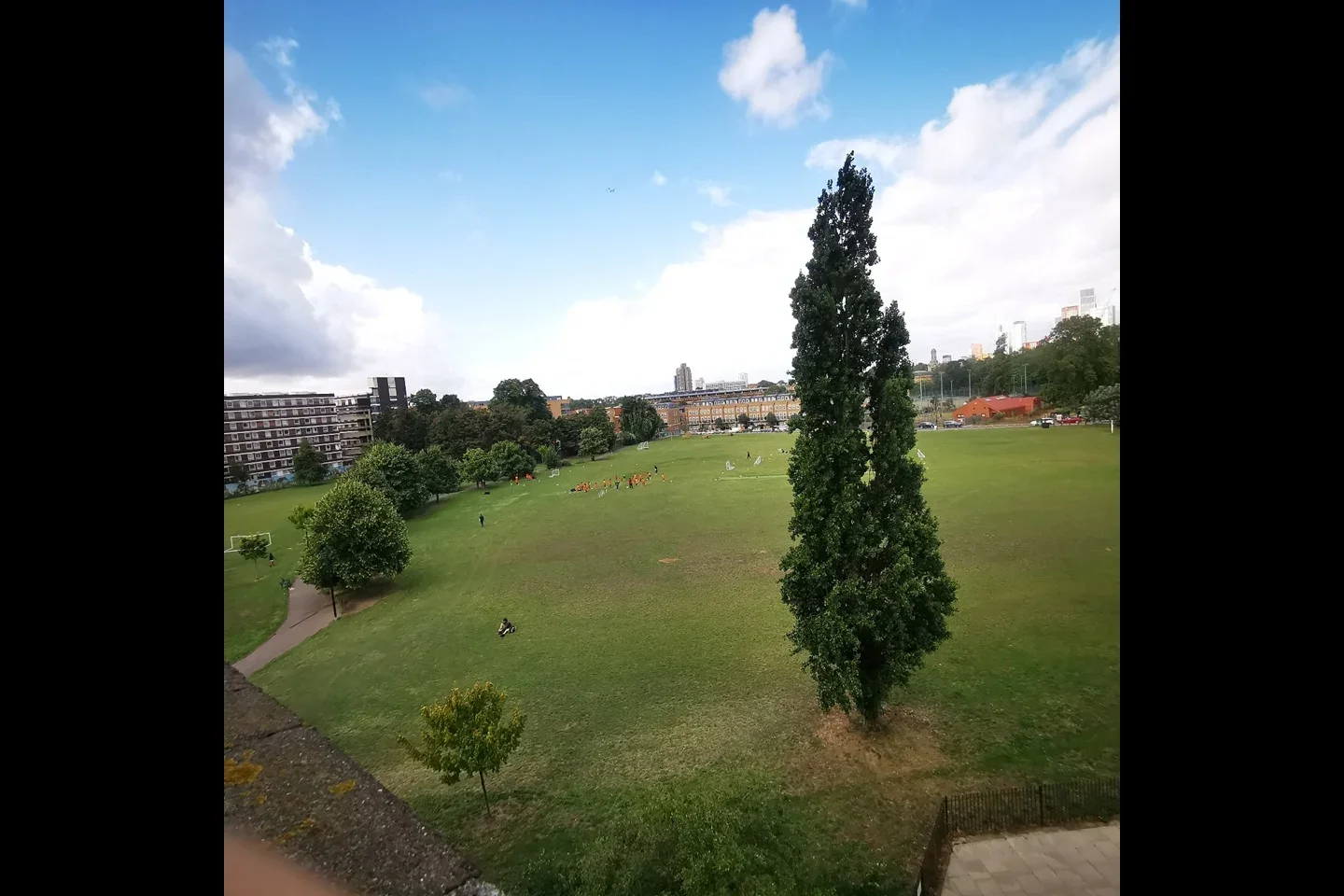 Flat Meadcroft Road in Greater London