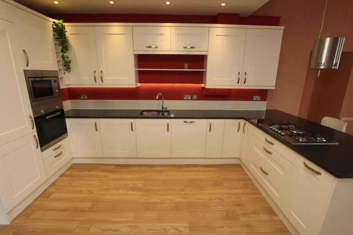 Flat Parnell Road in Clevedon