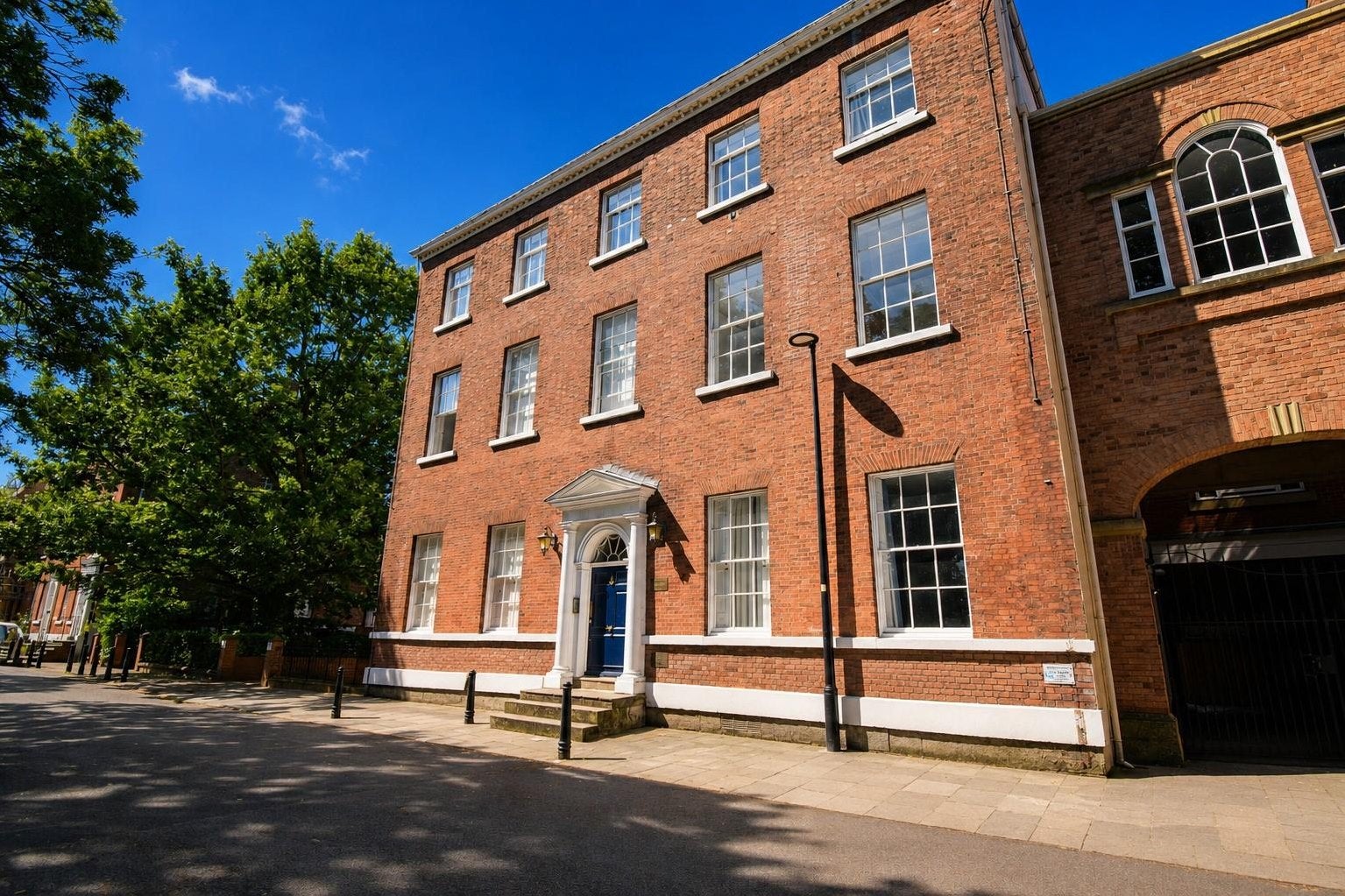 Flat South Parade in Wakefield