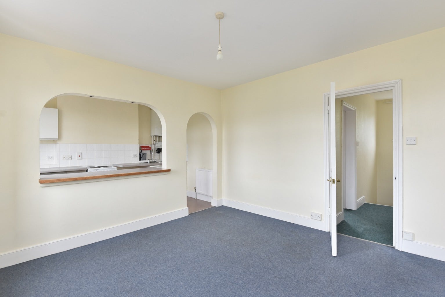 Flat Folkestone Road in Dover
