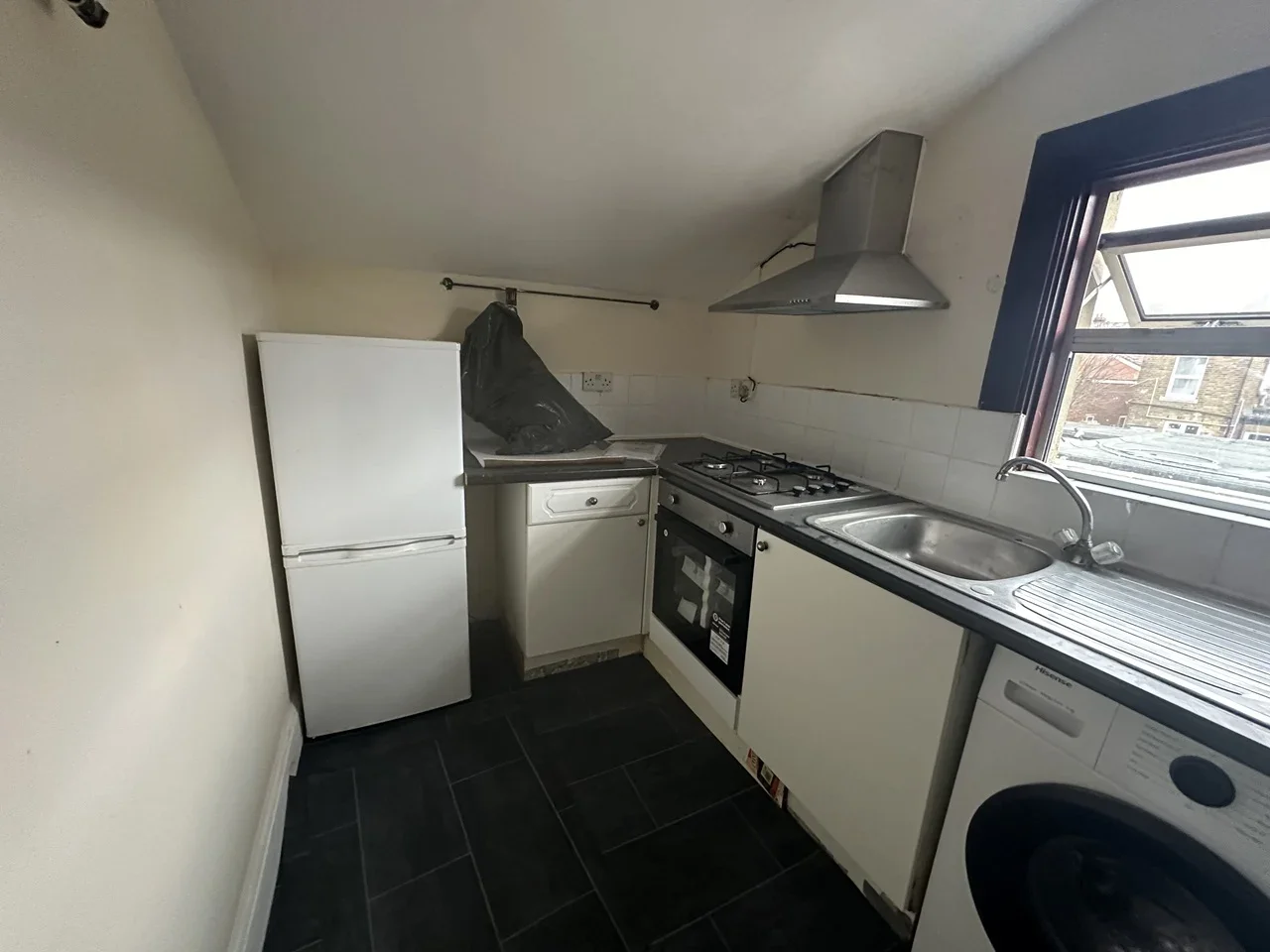 Flat Beverley Road in Greater London