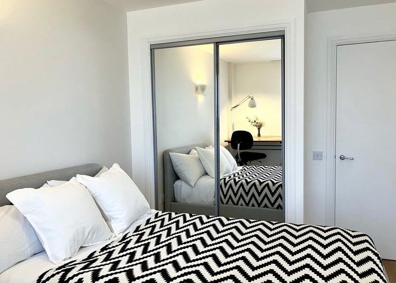 Flat Adler Street in Greater London