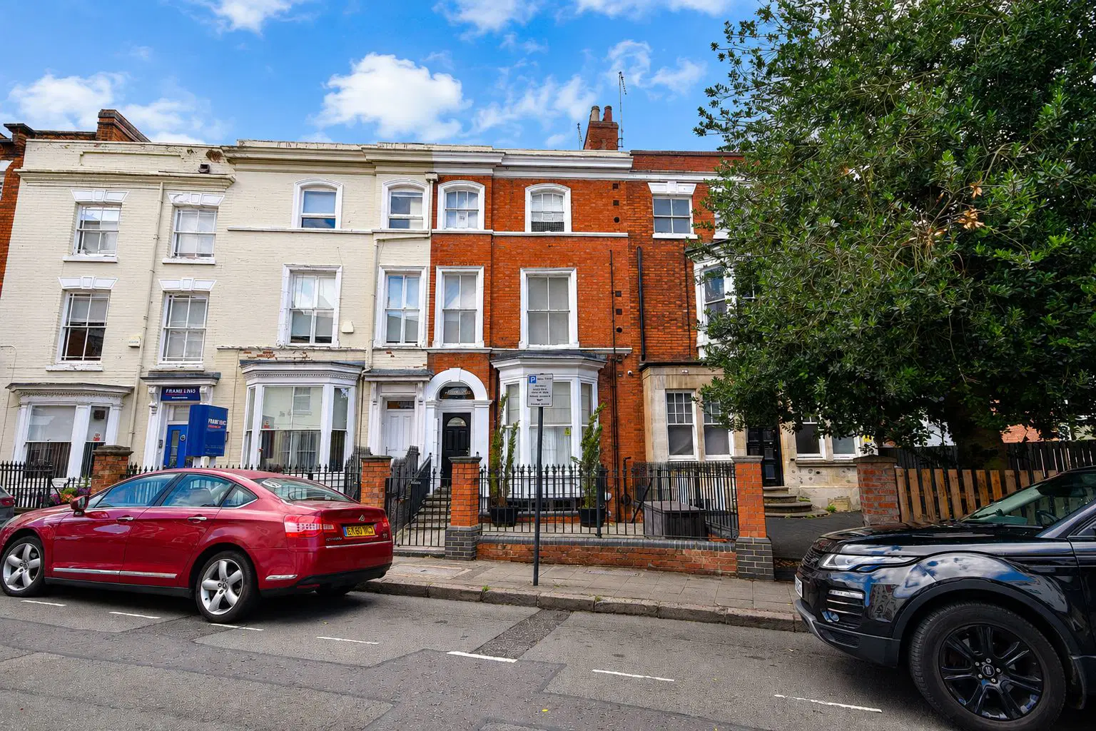 Flat Castilian Street in Northampton