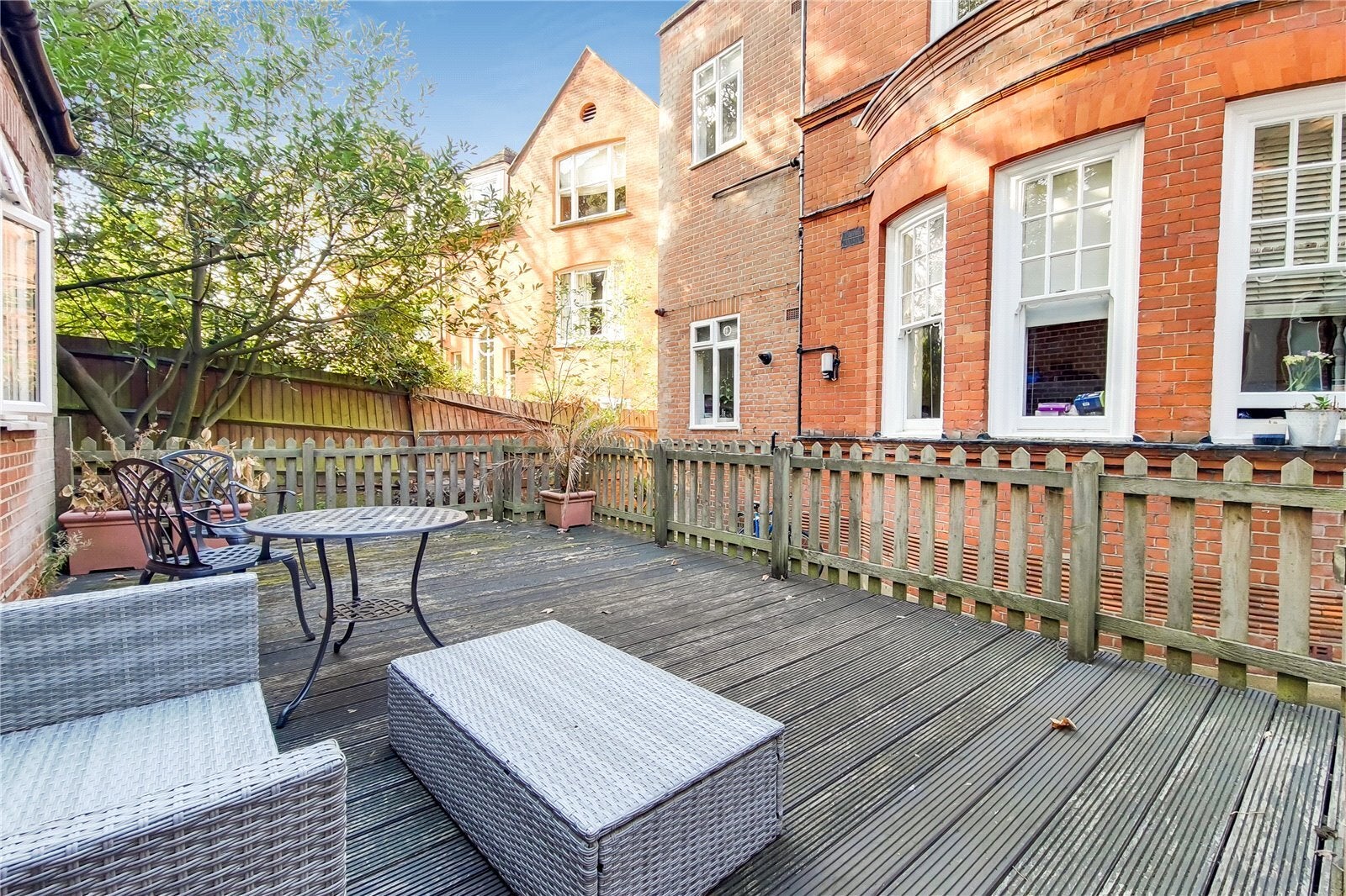 Flat Langland Gardens in Greater London