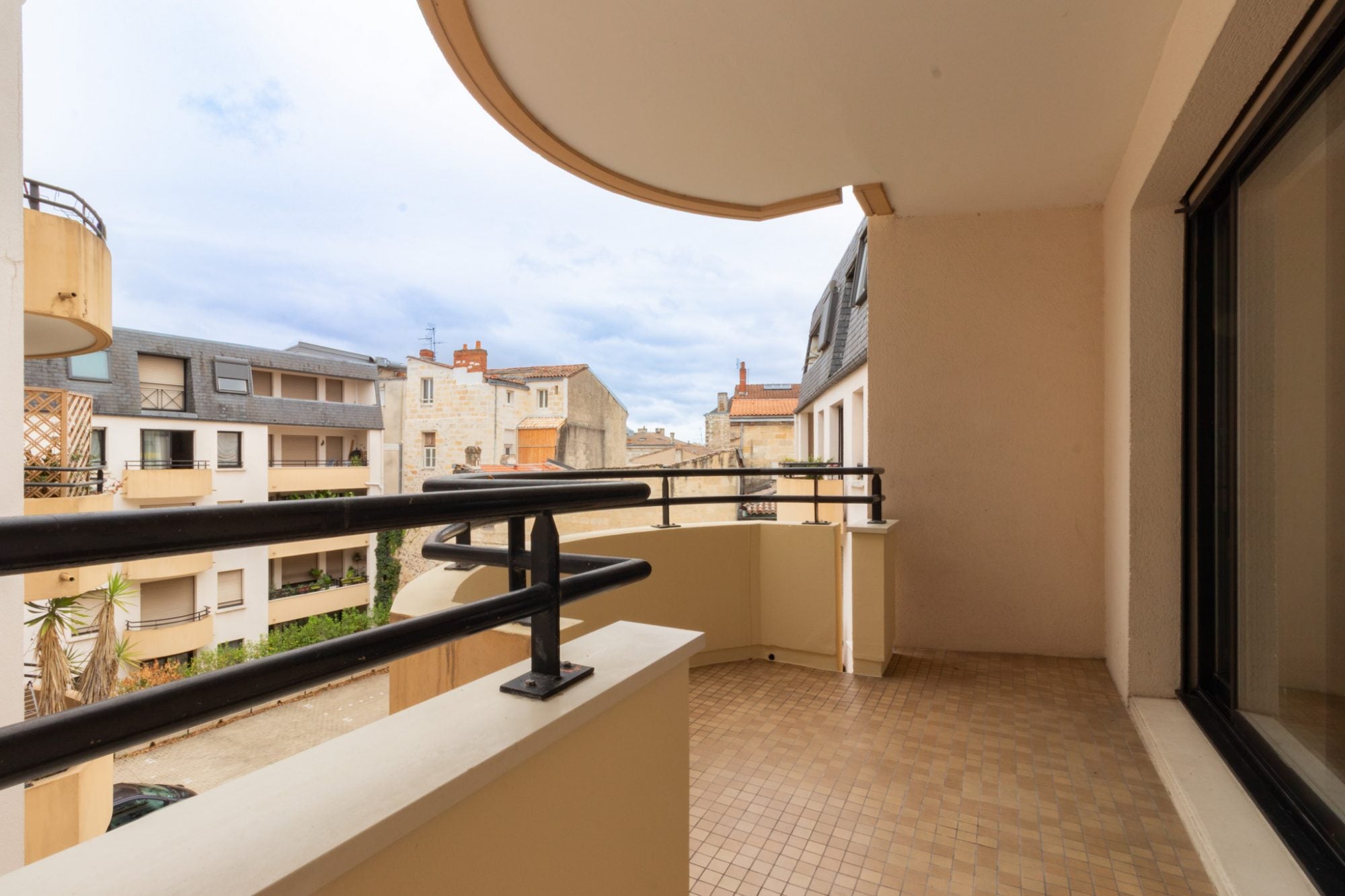 Appartement Cours Saint-Louis à Bordeaux