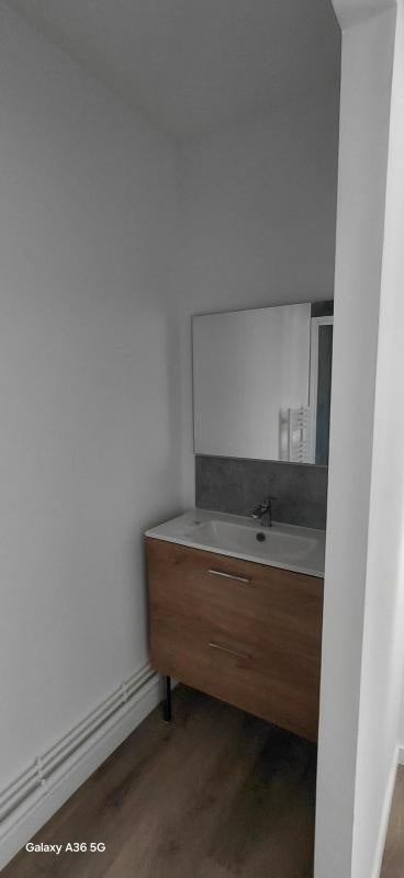 Room Rue Paul Langevin in Angers