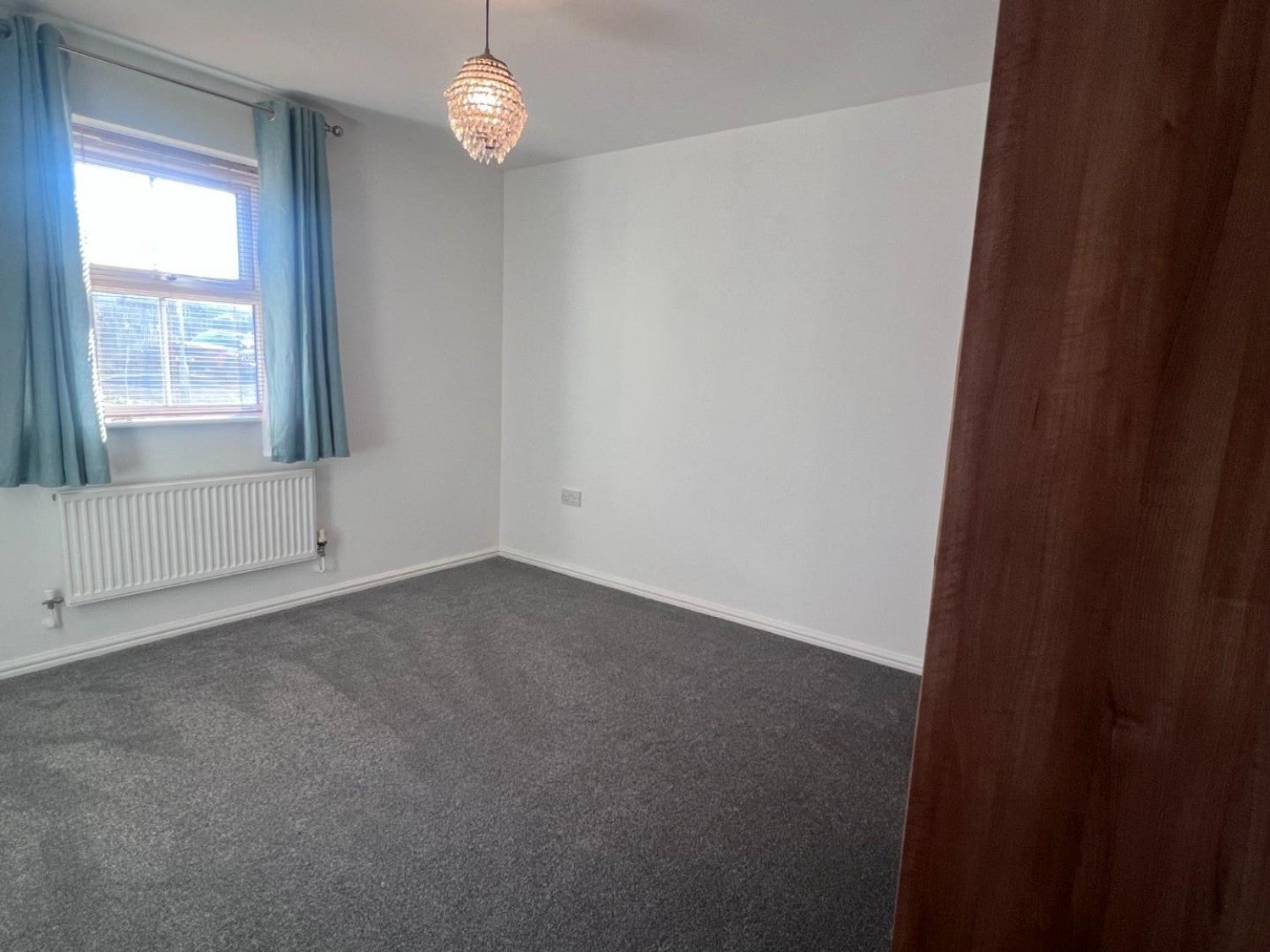 Flat Long Acre in Bridgend