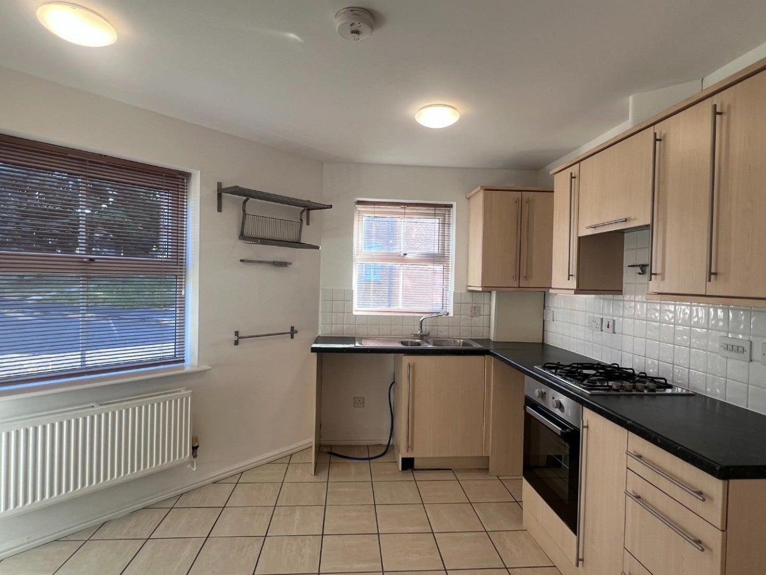 Flat Long Acre in Bridgend