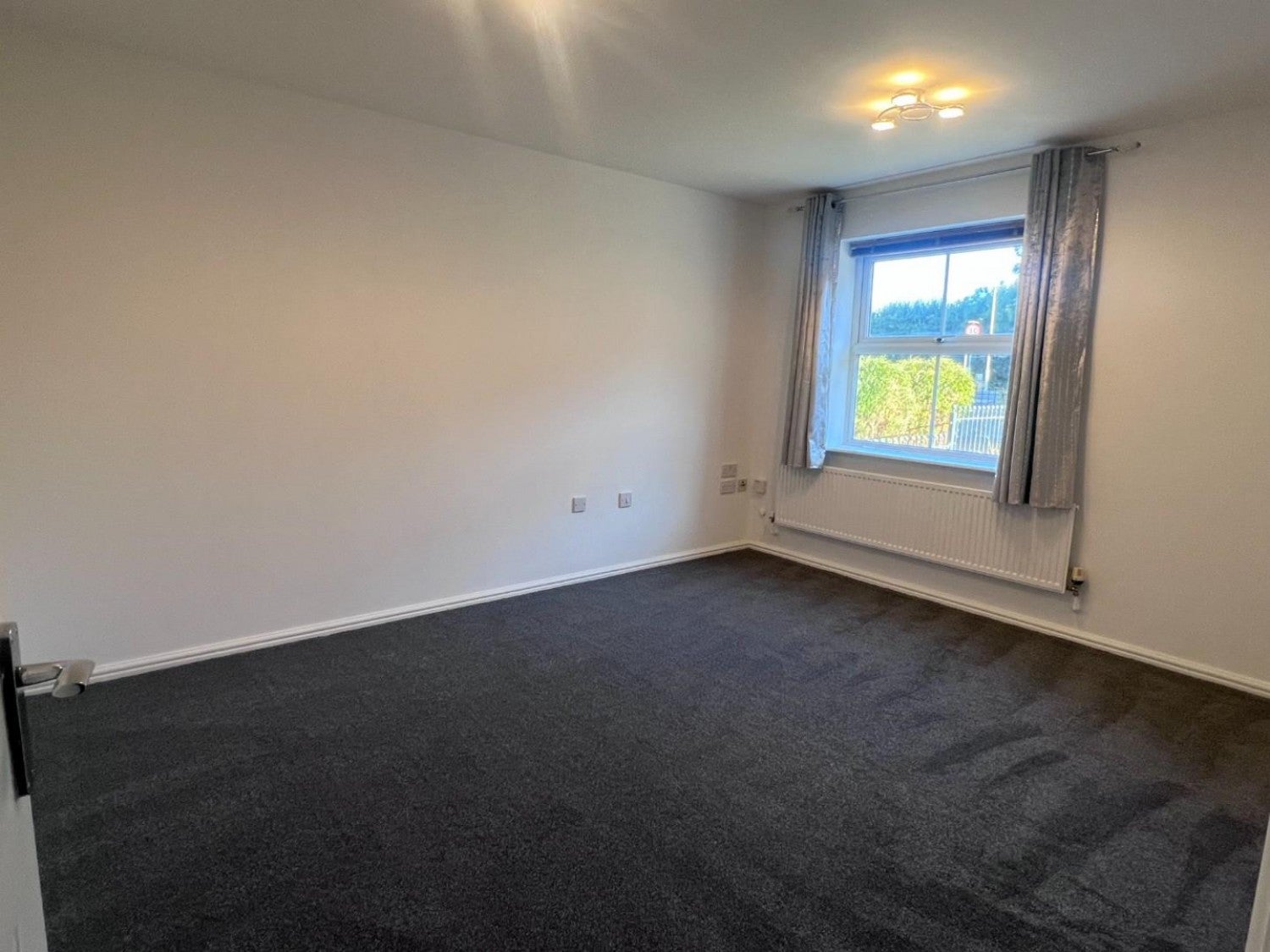 Flat Long Acre in Bridgend