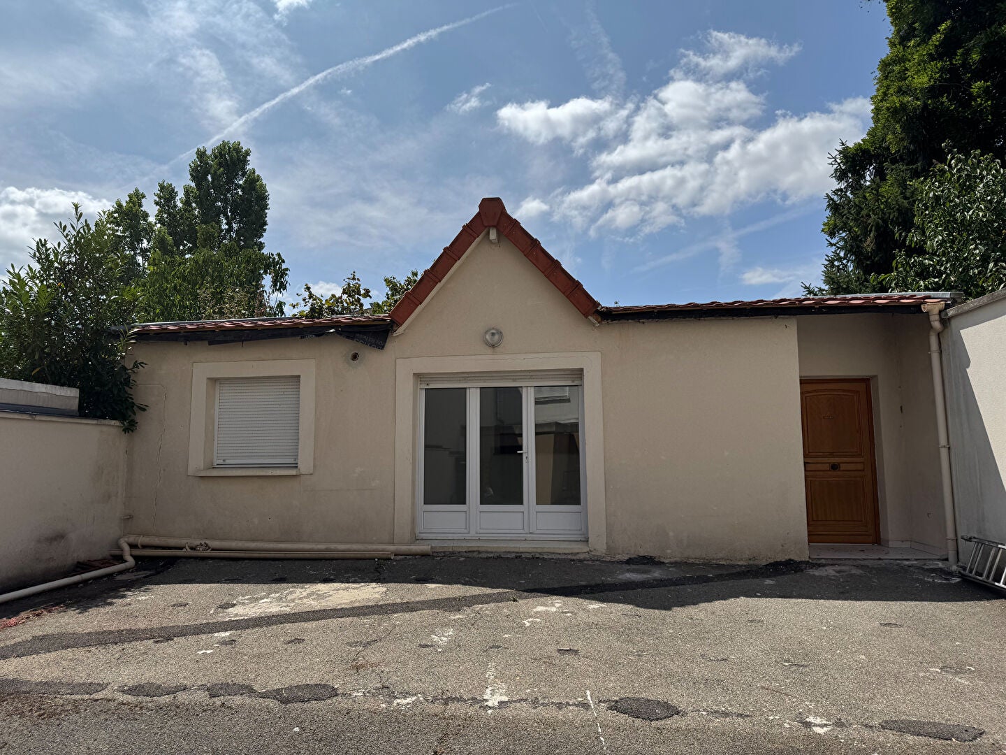 House Rue Yves du Manoir in Poissy
