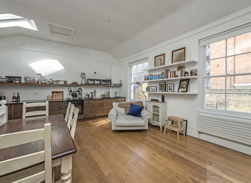 House Hamilton Close in City of Westminster