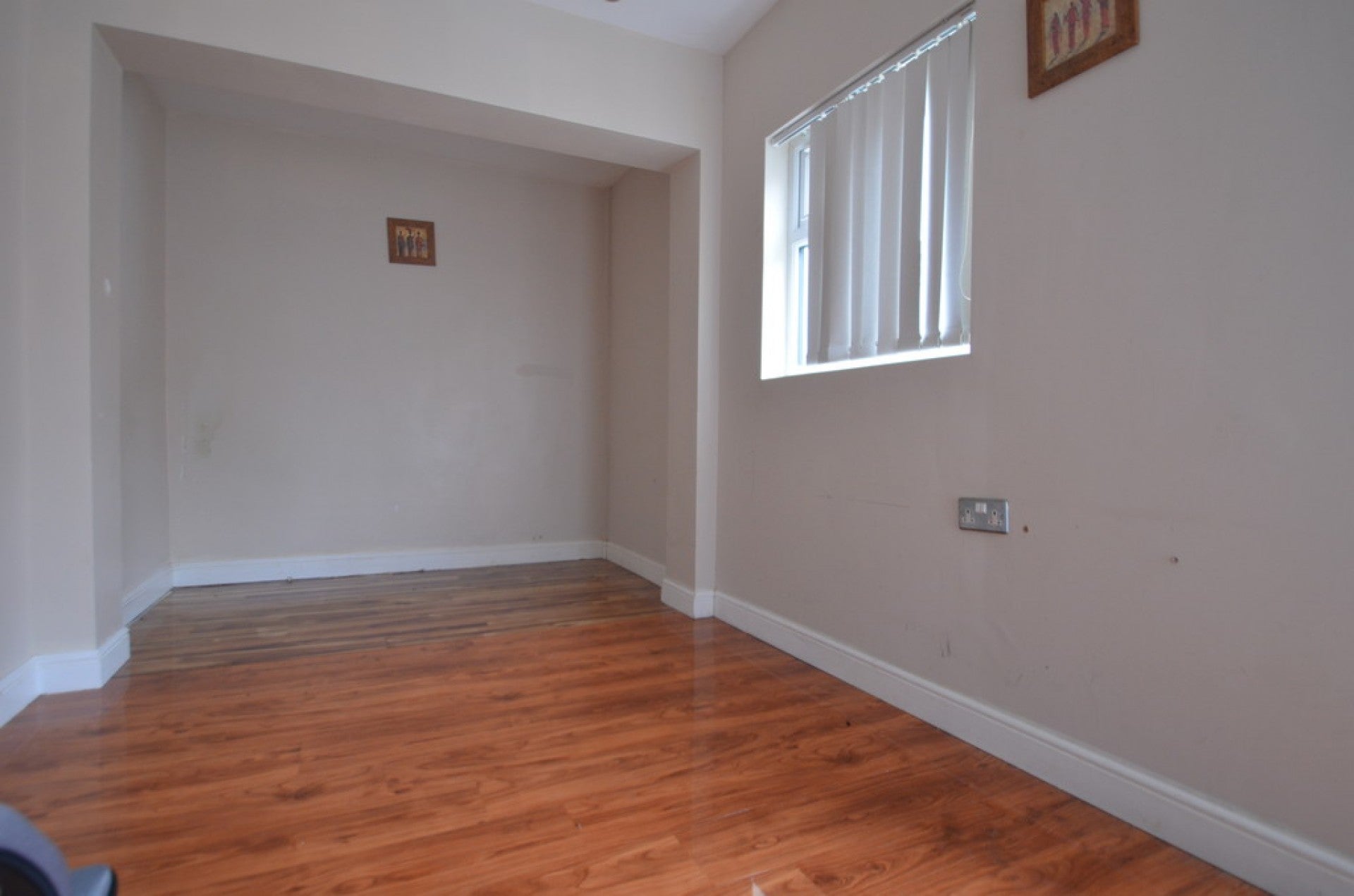 Flat Claremont Road in Borough of Runnymede