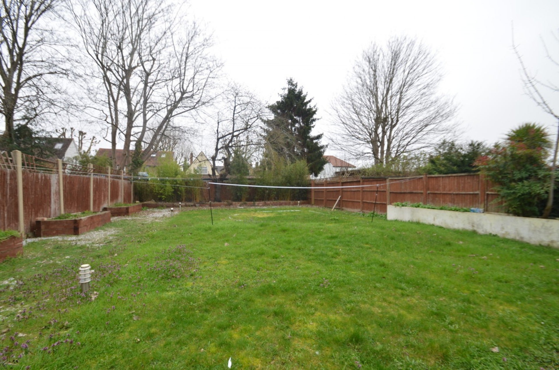Flat Claremont Road in Borough of Runnymede