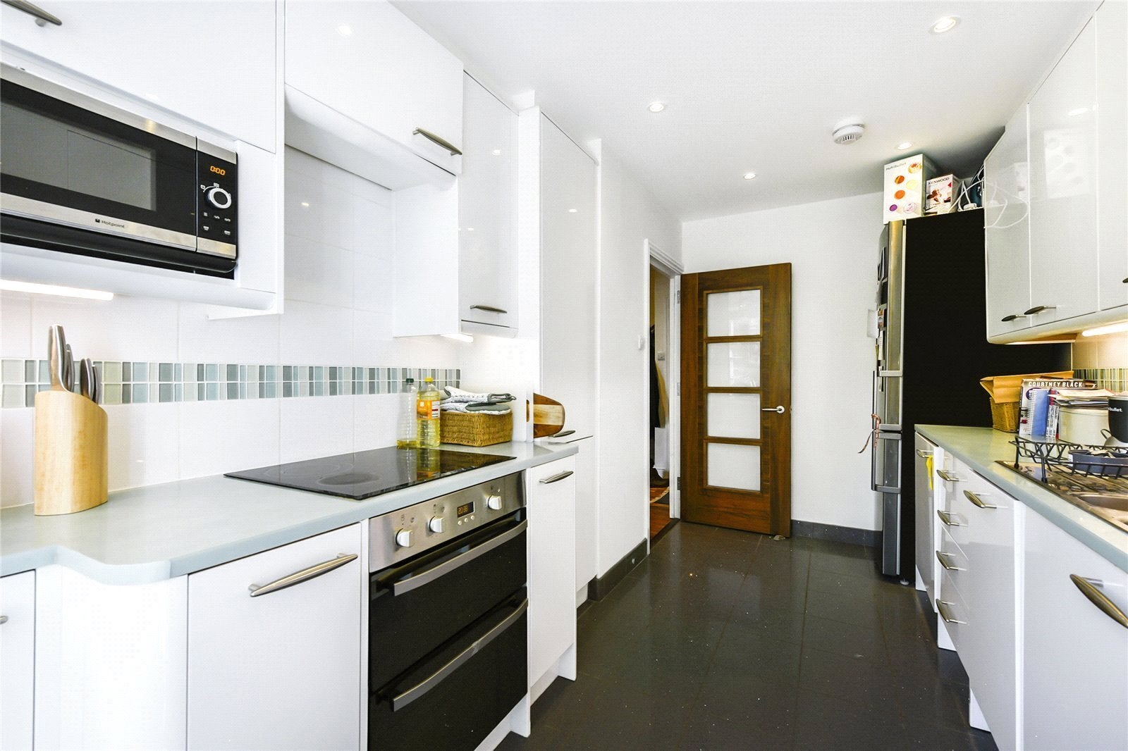 Flat Erasmus Street in City of Westminster
