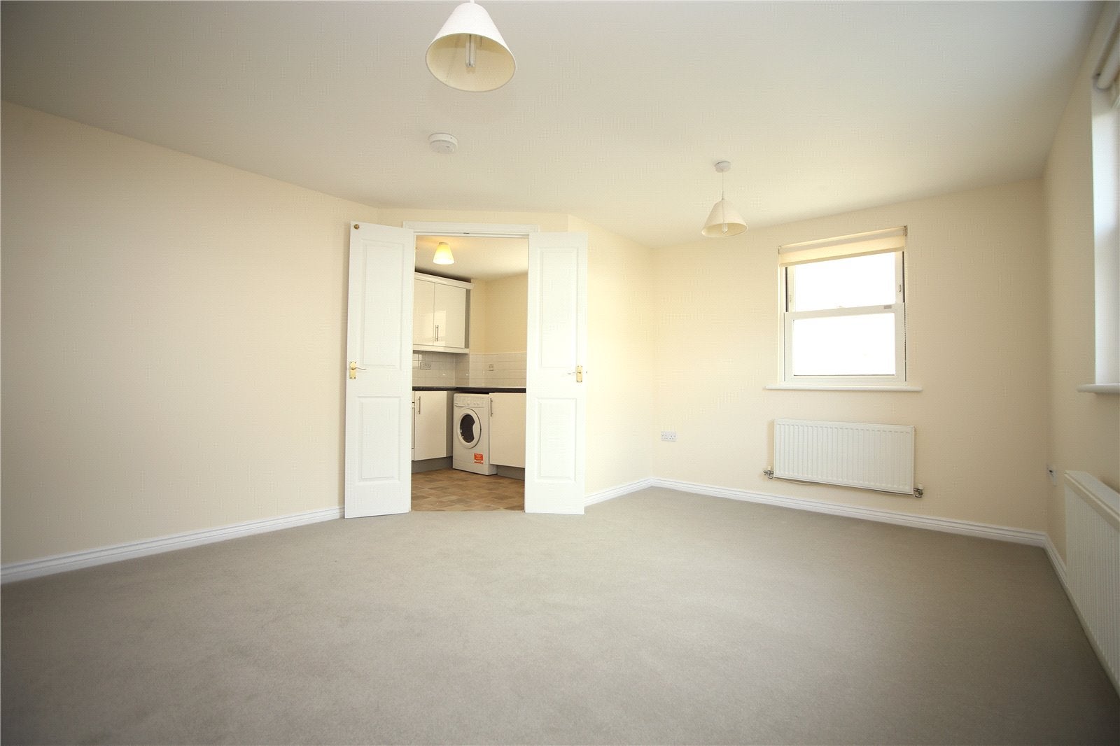 Flat Redmarley Road in Cheltenham