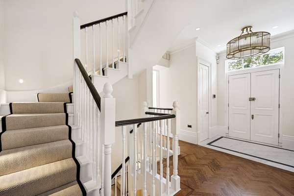 House Cavendish Avenue in City of Westminster