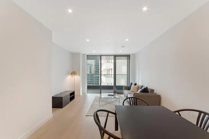 Flat Park Drive in Greater London