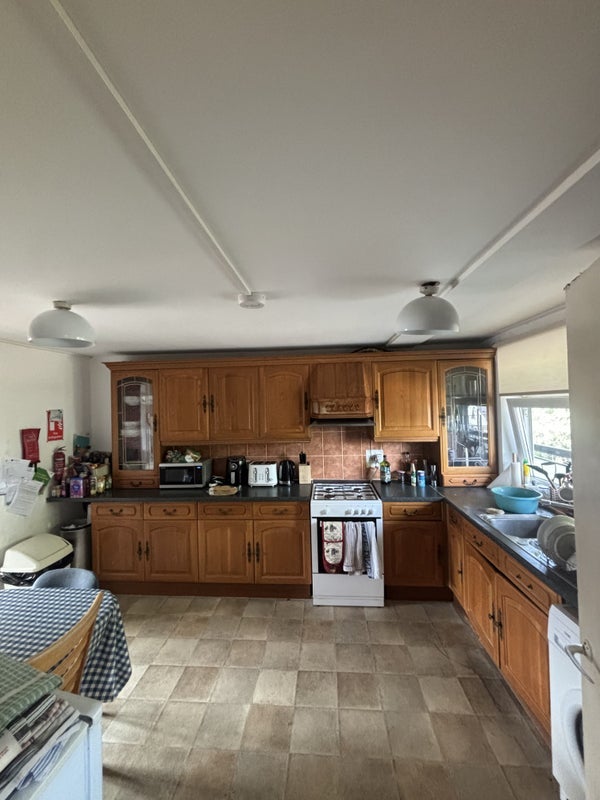 Room Malmesbury Road in Greater London