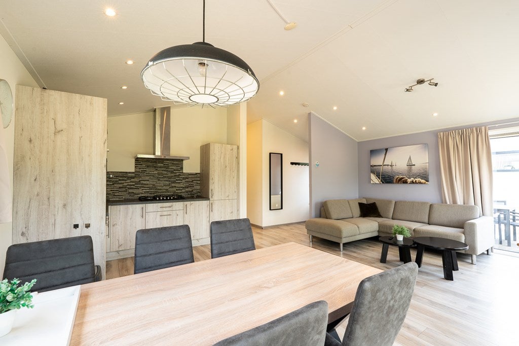 Vrijstaande woning te koop: Parkweg 2V210, Hellevoetsluis