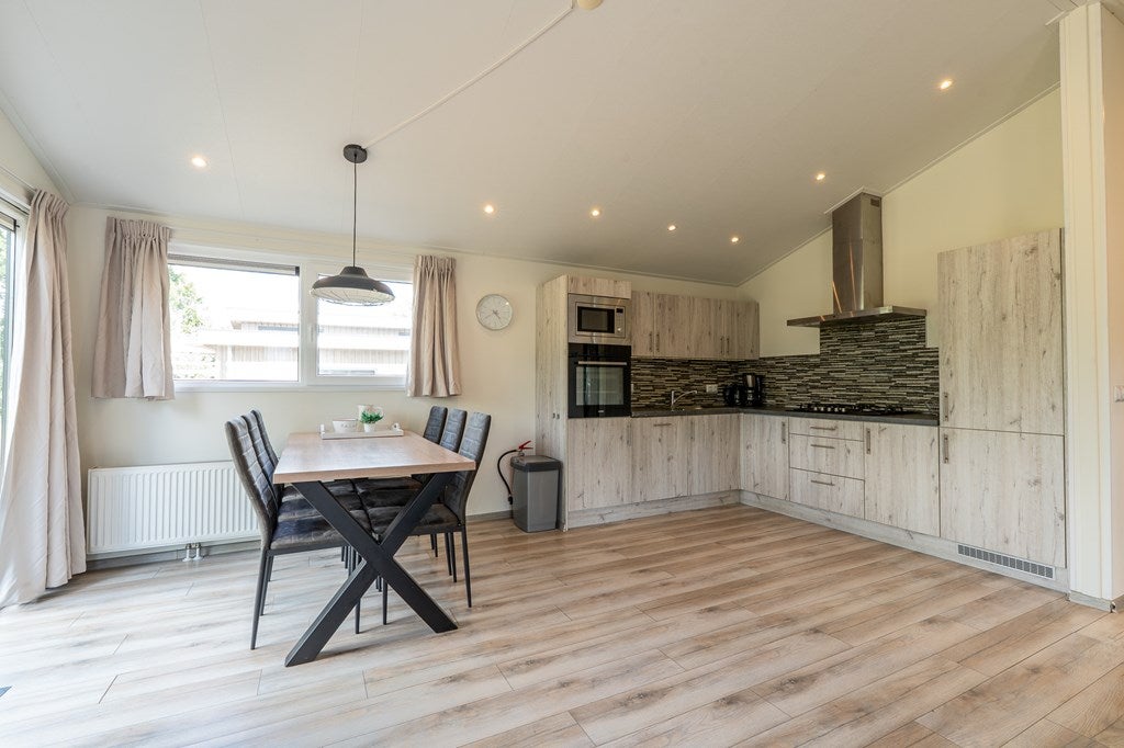 Vrijstaande woning te koop: Parkweg 2V210, Hellevoetsluis
